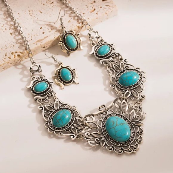 Antique Silver & Turquoise Western Southwestern Statement Necklace Earrings Set - Picture 2 of 7